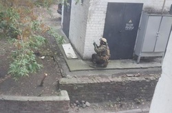 Вбивця поліцейських взяв у заручники сім`ю - місцеві ЗМІ