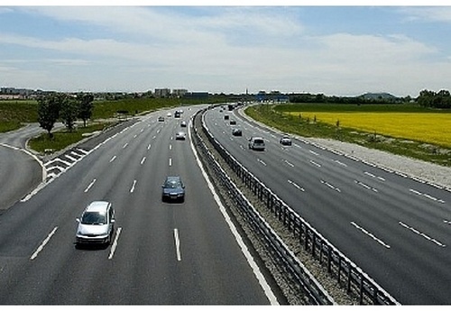Влада планує вкласти у розвиток доріг в Україні $30–40 млрд