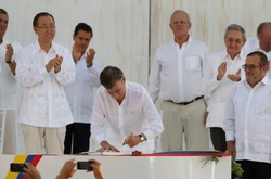 Колумбія і повстанці РЗСК підписали історичну угоду про мир через 52 роки війни