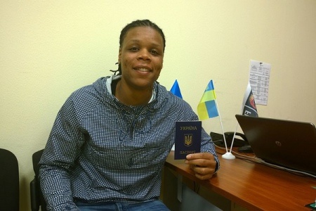 Американка Д'Андра Мосс отримала українське громадянство