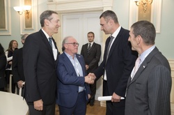 Кличко зустрівся з делегацією Національної коаліції з підтримки єврейських громад Євразії