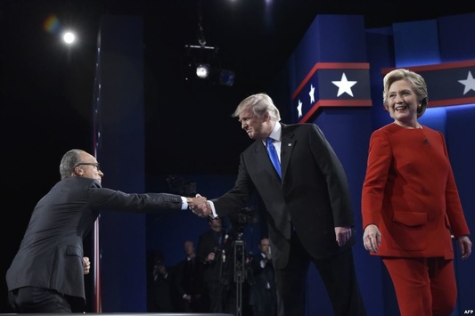 Дебати в США: досвід Клінтон переміг темперамент Трампа