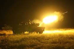 Яскраві фото з нічних бойових стрільб 72-ї механізованої бригади