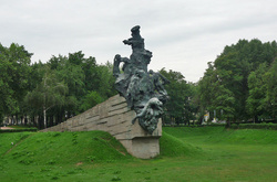 Україна вшановує пам'ять жертв Бабиного Яру: 75-та річниця трагедії