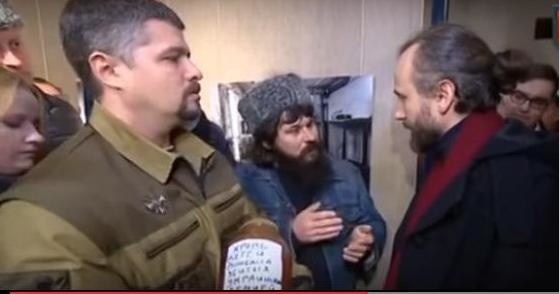 Скоєно напад на виставку у Москві, присвячену війні на Донбасі