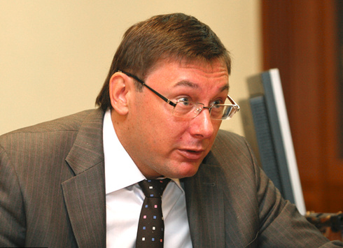 Росія з Януковичем здали 590 кримських прокурорів-зрадників