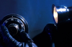 У Києві вночі злочинці обчистили сейфи приватних компаній