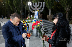 Як в Києві згадували жертв трагедії Бабиного Яру. Фоторепортаж