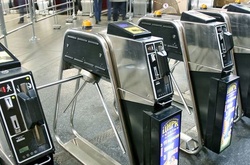 Турнікетів для жетонів у метро поменшає