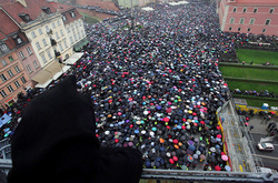 «Моє тіло – мій вибір». Як в Польщі протестували проти заборони абортів