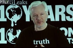 Джуліан Ассанж