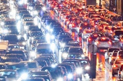 Затори на дорогах Києва: центр завмер