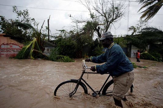 Гаїті у владі урагану «Метью». Фоторепортаж з острову в Карибському морі