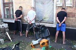 Бойовики на Донбасі тримають у полоні підлітків