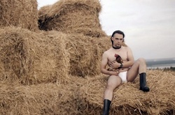 Рекламный ролик одеколона «Алексей» c экстрактом куриных слез взорвал сеть