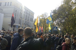 Націоналісти під МВС вимагають відставки Авакова та Деканоїдзе 