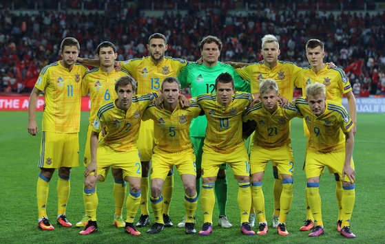 Як українські футболісти перемогу в Туреччині втратили. Найяскравіші фото з гри