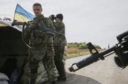 Бойовики продовжують обстрілювати позиції українських військових у зоні АТО