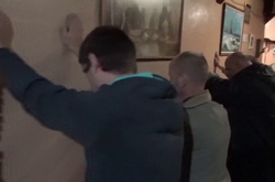 СБУ затримала організаторів грального бізнесу, які вербували бойовикі 
 казино, де вербували бойовиків 