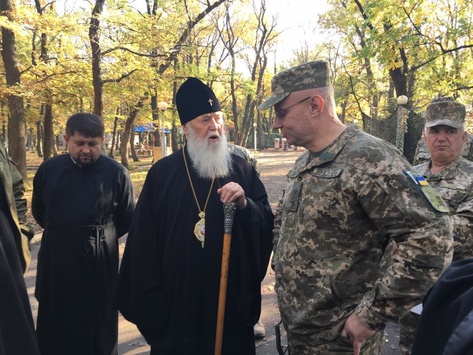 Український Патріарх в свої 87 років відвідав лінію фронту
