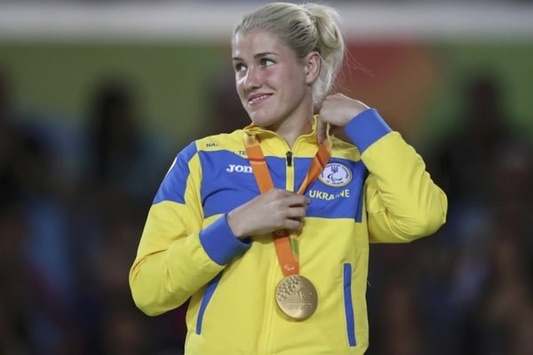 Українській чемпіонці Паралімпіади замість квартири дали вдруге однаковий орден