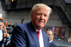 Трамп: Я ніколи не залишу гонку