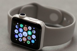 В Британії міністрам заборонили носити Apple Watch через російських хакерів