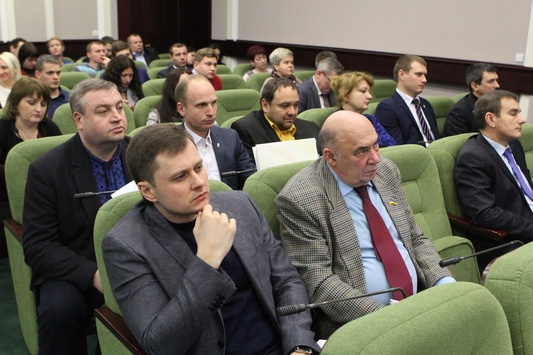 Київська облрада проголосувала за підписання договору про розмежування повноважень з центральною владою