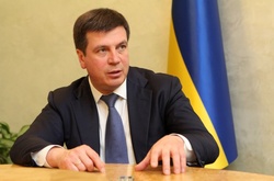 Зубко вважає, що школа розвалилась через дощову каналізацію