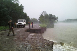 Біля берегів окупованого Криму затонув плавучий кран з екіпажем