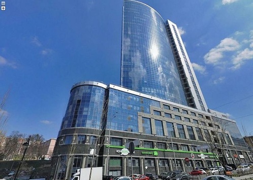 ЗМІ: Фірташ продав київський бізнес-центр «Парус» 