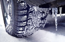 Українським водіям нагадали, що вже час «перевзутися»