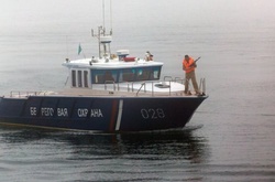 Було поранено 9 членів команди судна-порушника, один з поранених пізніше помер