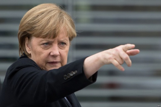 Меркель хоче значно підвищити витрати на оборону Німеччини