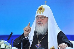 Сиди вдома і народжуй дітей. Глава російської церкви вказав жінкам їхнє місце