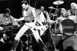 Группа Queen взорвала сеть неизданной ранее версией хита We Will Rock You 