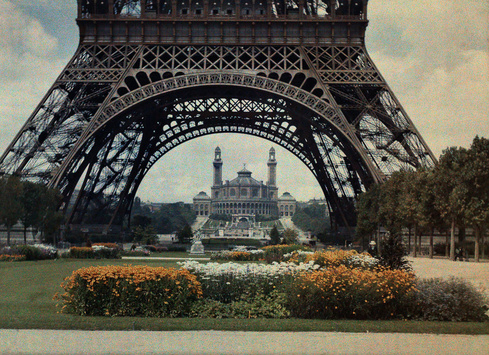 Париж 1923 року в кольорі. Яскраві фото столиці Франції