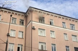 У Житомирі горить будівля Нацполіції