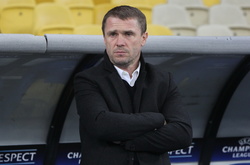 І навіть музиканти грали, але «Динамо» все одно програло. Фоторепортаж з НСК «Олімпійський»