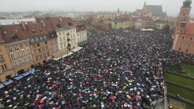 Аборти в Польщі: «чорний понеділок» і жіноча сила