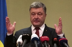 Порошенко закликав НАТО тиснути на Росію для виконання мінських угод