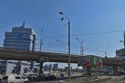 Рух автотранспорту шляхопроводом на проспекті Науки буде обмежено