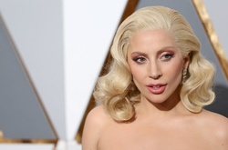Страсти накаляются: Леди Гага оскорбила Мадонну
