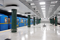  У столичній підземці загорівся поїзд