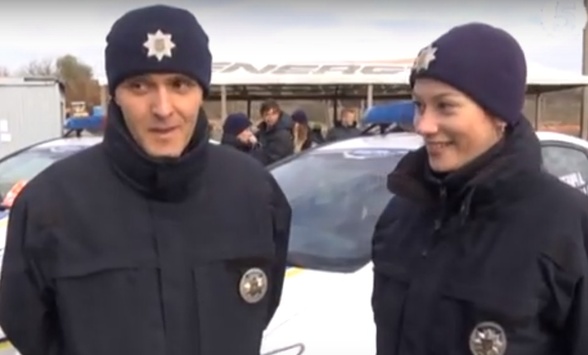 Дніпровські поліцейські опановують прийоми автогонщиків
