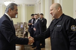 Ісмаїл Демір і Олександр Турчинов