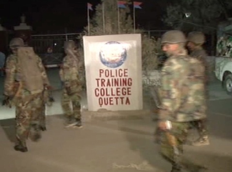 В Пакистані бойовики штурмували тренувальний центр поліції