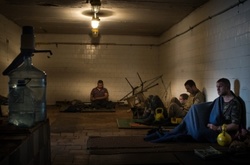 Бойовики взяли в полон ще кількох українців