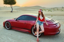 Автомобили и красотки: в Германии выбрали «Мисс тюнинг – 2017» из 350 девушек