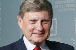 Рішення уряду підвищити мінімальну зарплату стало «неприємним сюрпризом» для Бальцеровича